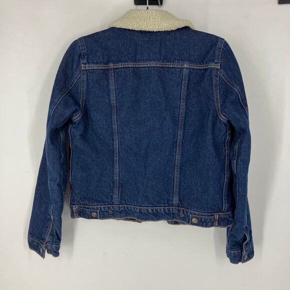 Levi's Original Sherpa Trucker Jacket in That New New Dark Wash - Picture 4 of 5